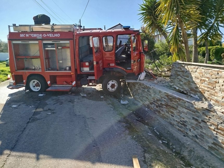 acidente montemor bombeiros