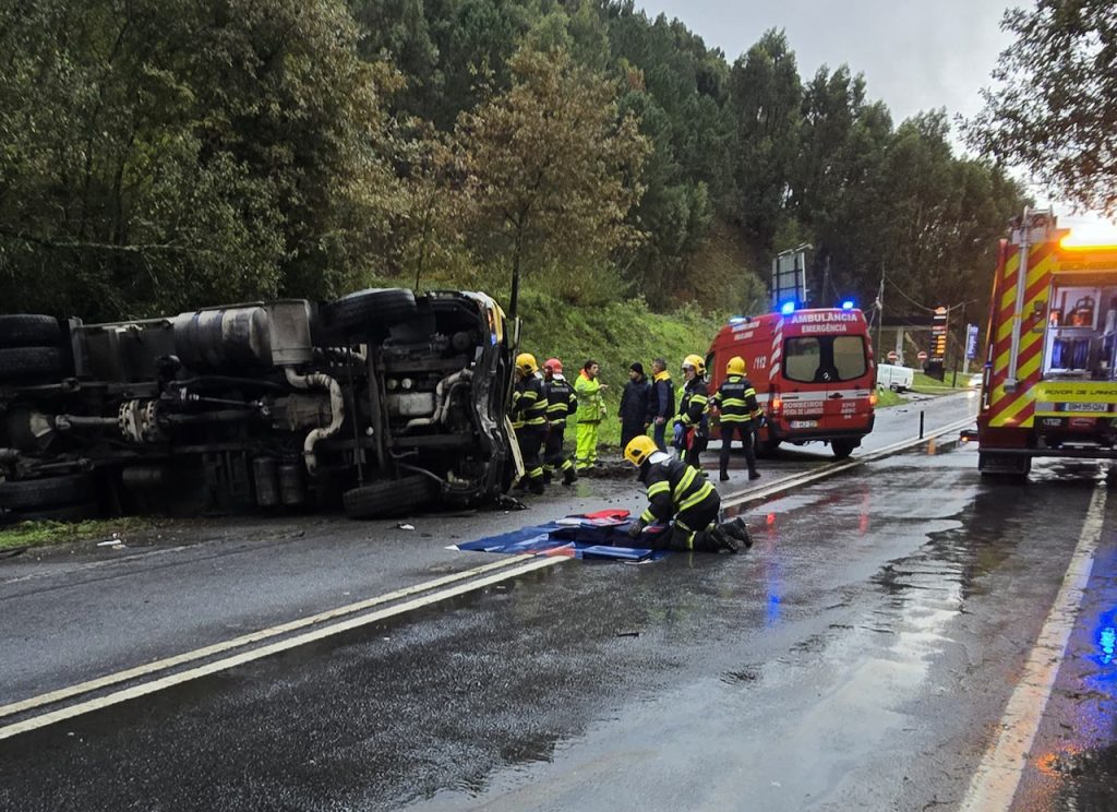 acidente na povoa de lanhoso EN103 - 3