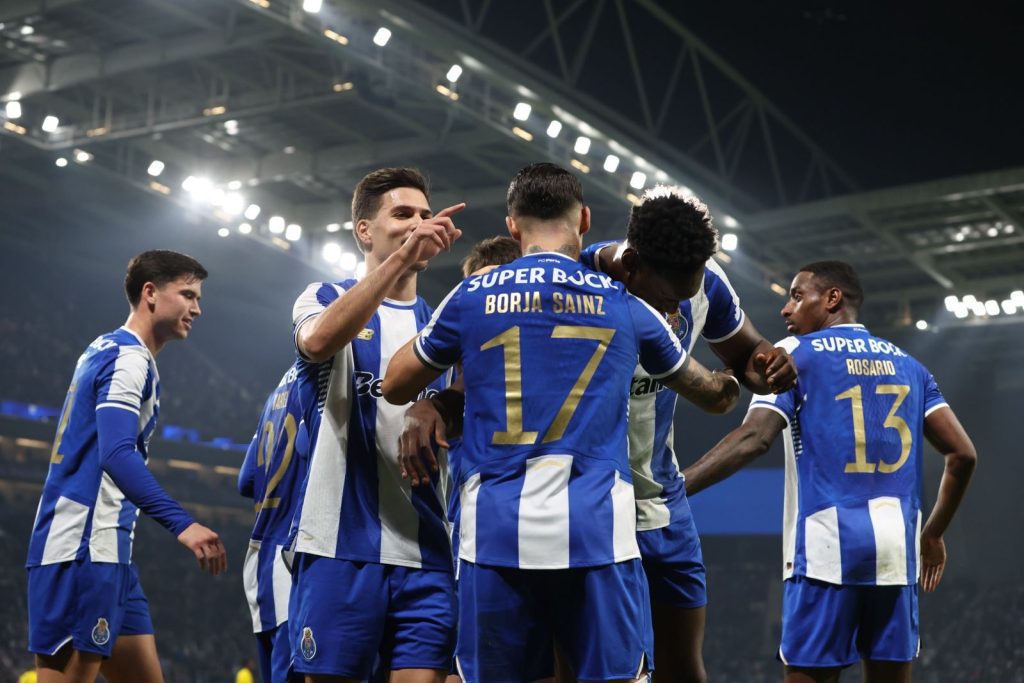 Futebol: FC Porto segue para os “oitavos” FC Porto Sintrense
