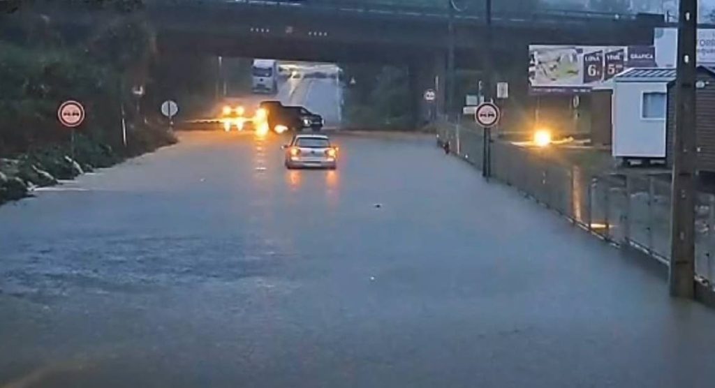 Ave: Chuva intensa provoca dezenas de ocorrências em Famalicão (vídeo) Famalicao inundacoes 1