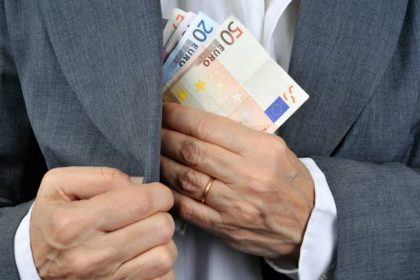 fuga ao fisco multinacional portugal dinheiro