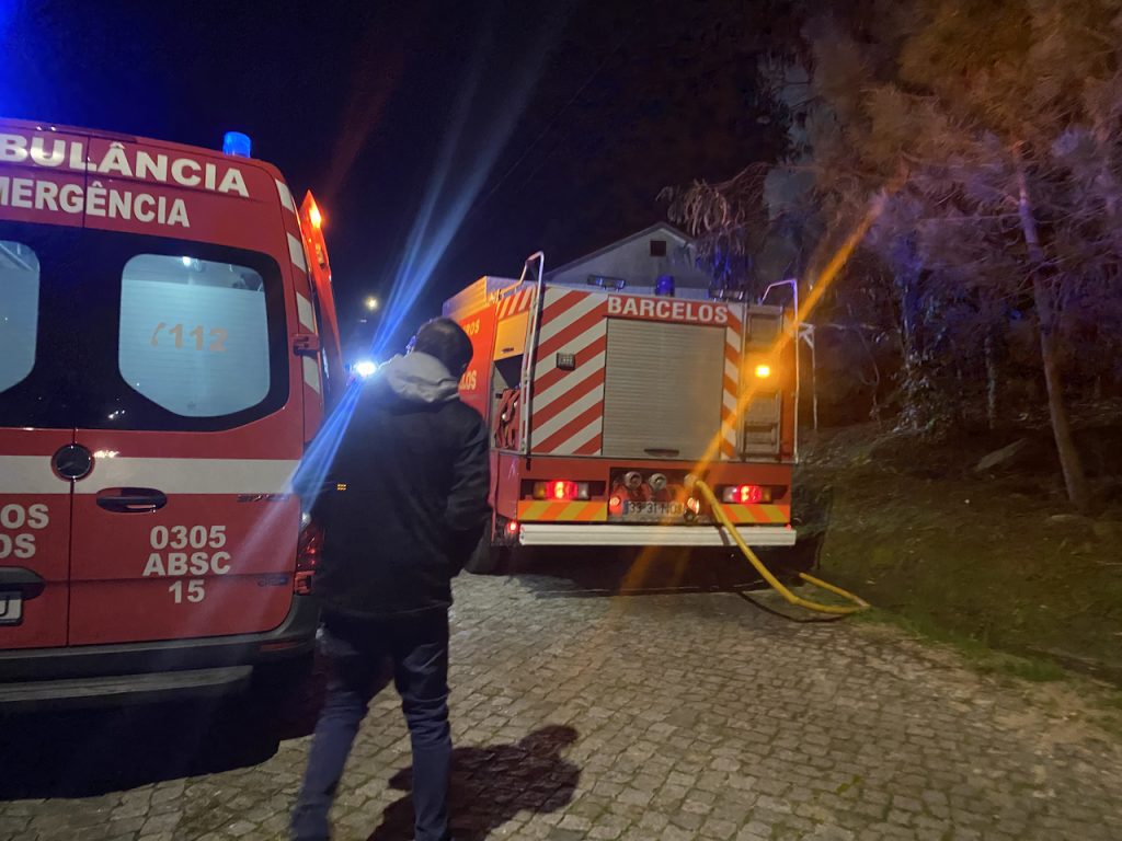 incendio creixomil barcelos ocorrencias bombeiros - 6
