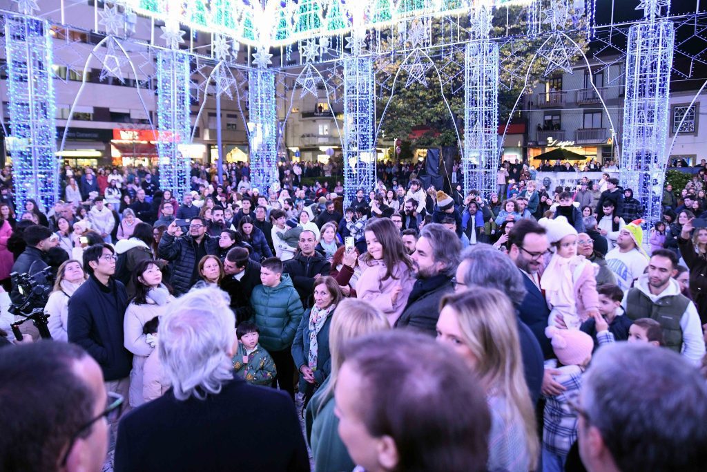 Famalicão: Milhares na rua deram início à magia de Natal (vídeo) natal famalicao