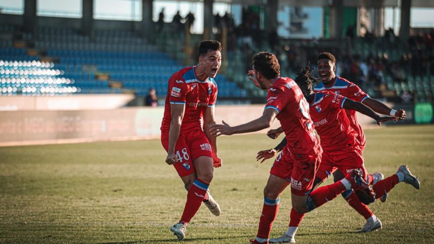 Futebol: Gil Vicente FC empata com Casa Pia em Rio Maior (1-1) Gil Vicente Casa pia