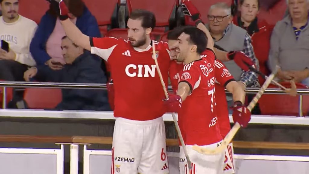 Hóquei em Patins: OC Barcelos "frágil" sofre goleada pesada frente ao Benfica na Liga dos Campeões OC Barcelos sofre goleada pesada frente ao Benfica na Liga dos Campeões