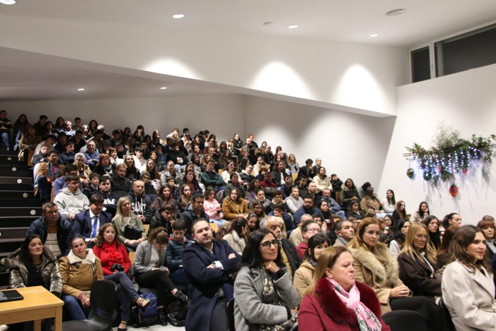 Arcos de Valdevez: Câmara entrega diplomas a 137 finalistas do 12.º ano arcos de valdevez diploma