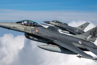 f16 misterio centro