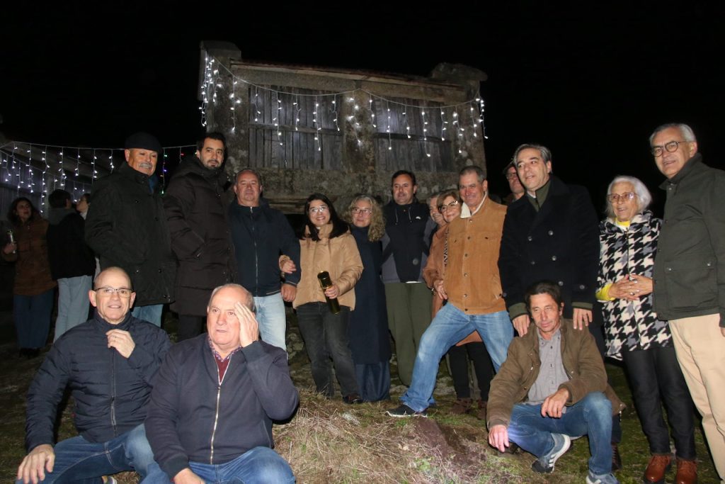 Arcos de Valdevez: Já ouviu falar nos "Espigueiros de Selim"? Eles brilham Natal arcos de Valdevez espigueiros selim couto alto minho 4