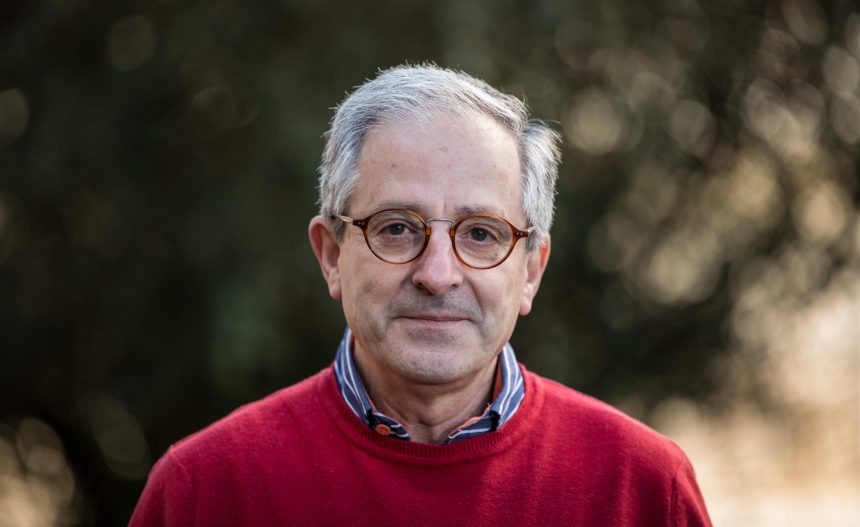 UMinho: É natural do Porto. Nelson Lima torna-se o primeiro português a liderar a Federação Mundial de Coleções de Culturas nelson lima colecao de culturas porto braga uminho