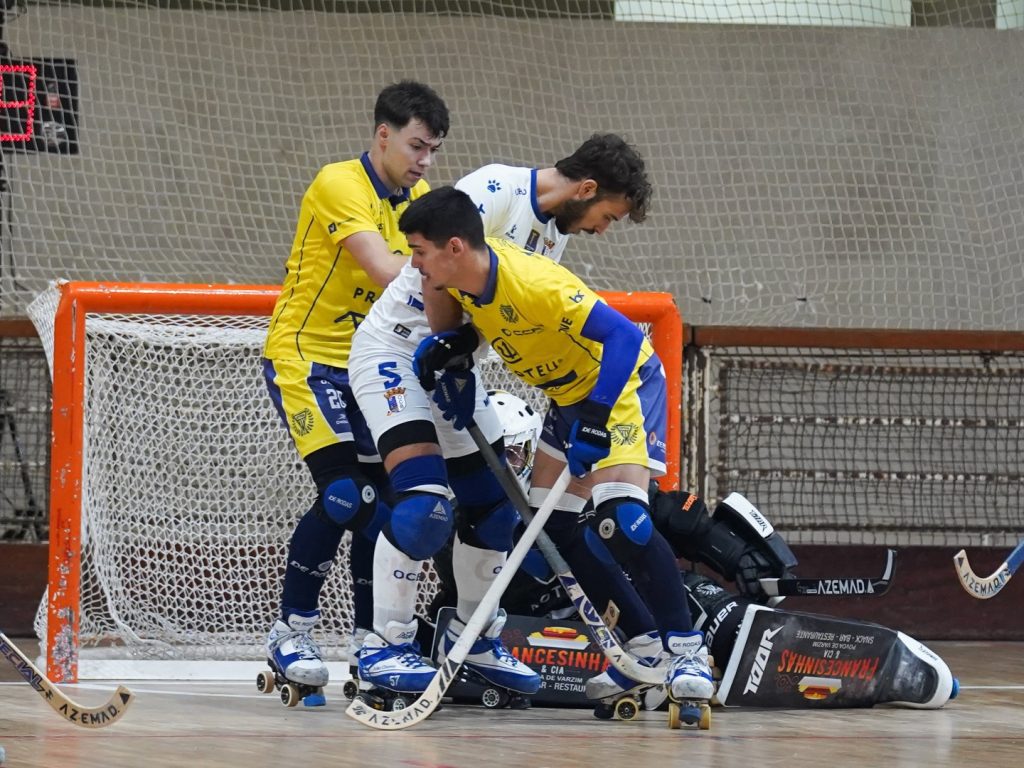 Hóquei em Patins: OC Barcelos vence na Póvoa (7-9) OC Barcelos Povoa