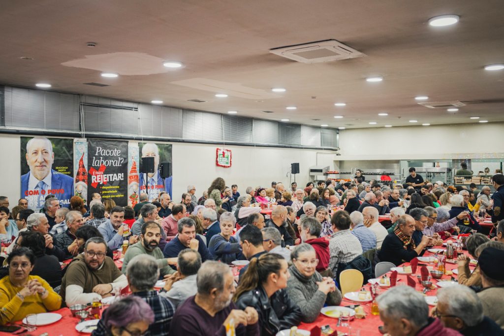 Braga: PCP junta centenas sob o lema “Feliz Natal mas sem Pacote Laboral” PCP Raimundo Braga 11