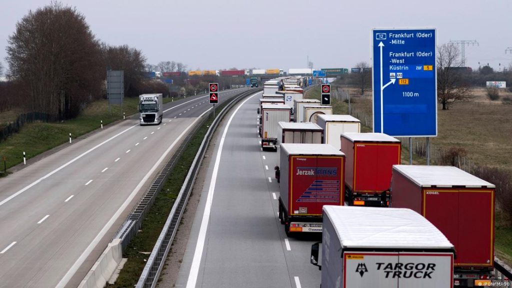 Polónia é a nova Alemanha? Impõe-se como caso raro de vitalidade económica na UE Polonia