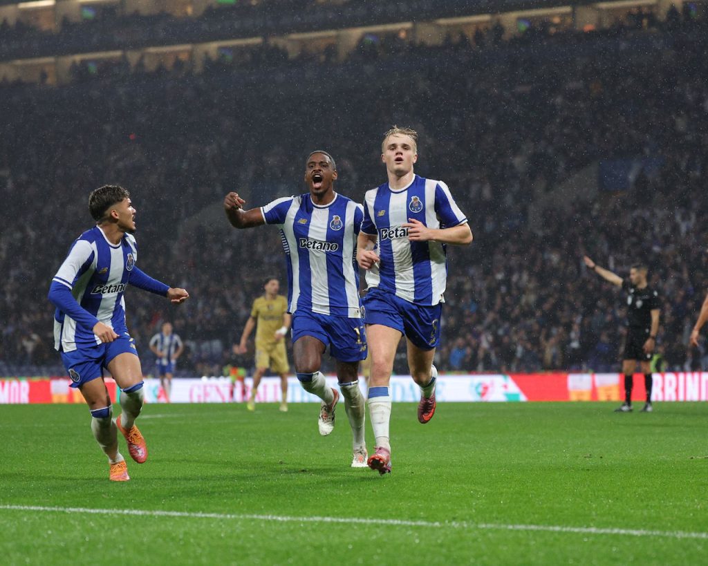 Porto Famalicao 4 1 - 5