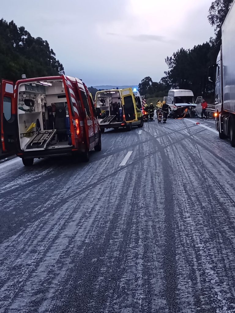 Esposende: Granizo na A28. Choque em cadeia resulta em quatro feridos (vídeo) acidente a28 esposende choque em cadeia - 2