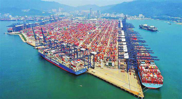 Mercados: China ultrapassa excedente comercial de 1 bilião de dólares pela primeira vez, com exportações a crescer fora dos EUA china porto mercados economia - 1