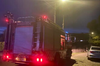 incendio curvos bombeiros esposende