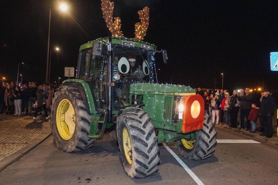 Vila do Conde: Cortejo de "Tratores Iluminados" adiado para 27 de dezembro tratores iluminados 2