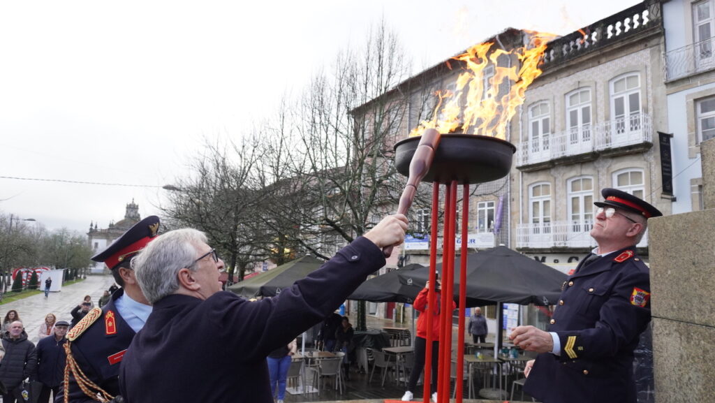Barcelos: (vídeo) Câmara reforça bombeiros com 600 mil euros do PRR 143 anos BV Barcelos