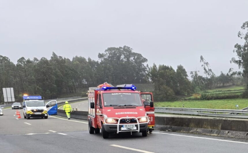 Barcelos: Mais um acidente na A11. Dois feridos em colisão acidente a11 barcelos esposende braga