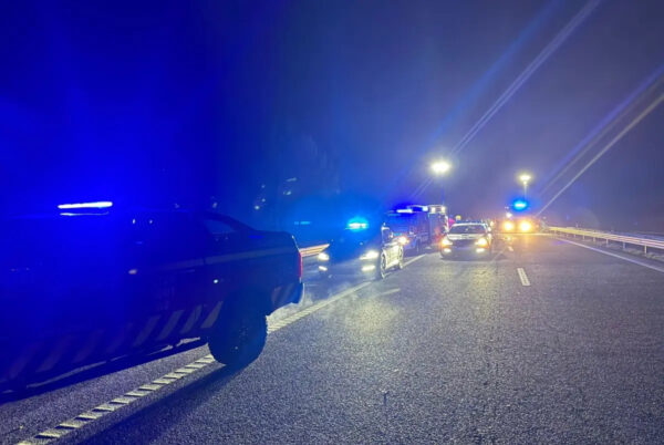 Acidente auto estrada noite - 1 A7 guimaraes famalciao