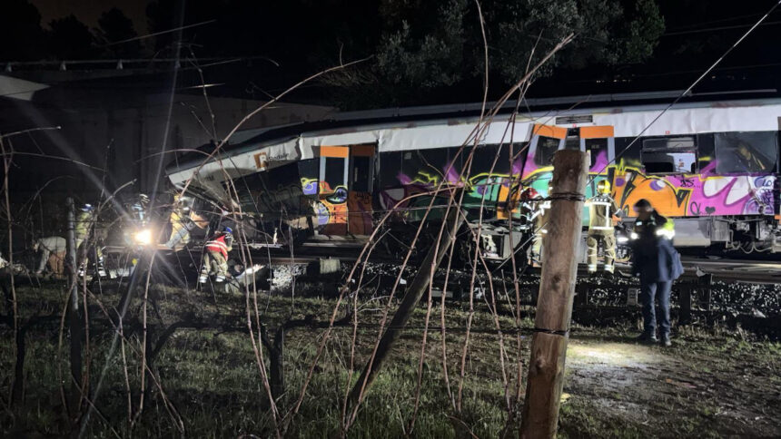 Espanha: Mais dois acidentes a envolver comboios. Há um morto e pelo menos 15 feridos acidente comboio espanha catalunha barcelona novo ferroviario - 2