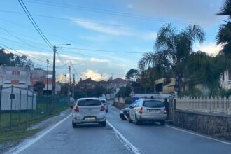Um acidente de viação ocorrido esta sexta-feira, na Estrada Nacional 205 (EN205), causou condicionamentos no trânsito na freguesia de Ucha