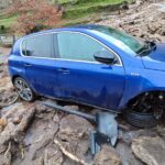 arcos-de-valdevez-Derrocada atinge carro e corta EN202-2 em Sistelo_00