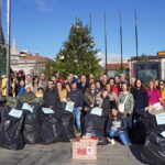 Entrega de prendas àrvore dos sonhos de Natal Braga