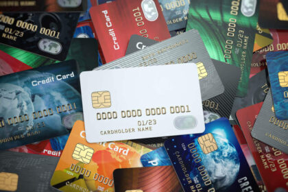 cartoes de credito EUA Trump
