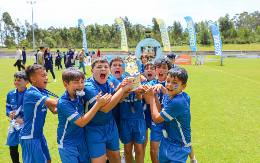 Esposende: Futebol Infantil arranca com 700 pequenos atletas em campo utebol Infantil arranca com 700 pequenos atletas em campo