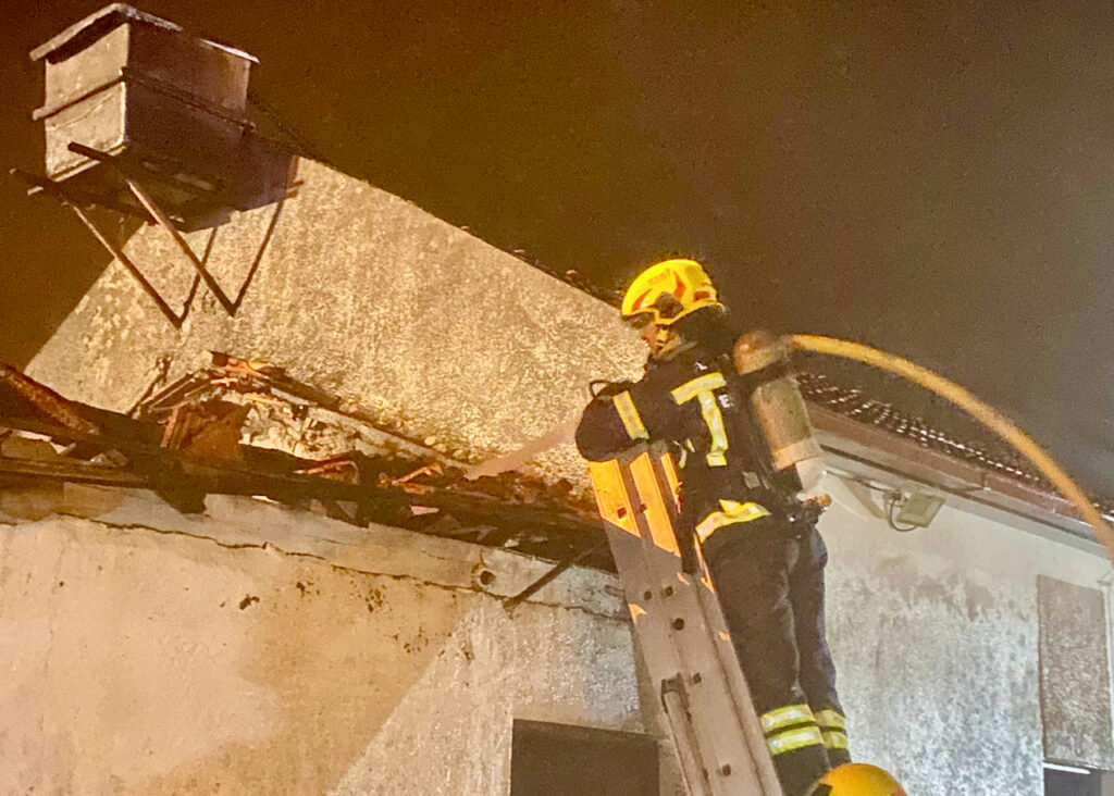 incendio em esposende na vila do forjaes desalojados