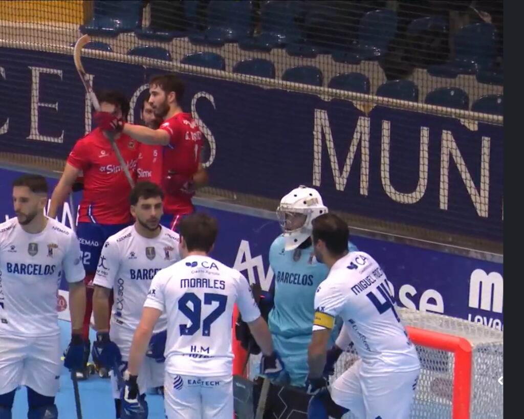 Hóquei em Patins: OC Barcelos empata com Oliveirense (4-4) após reviravoltas e expulsões oc barcelos 4 4 oliveirense hoquei em patins 9