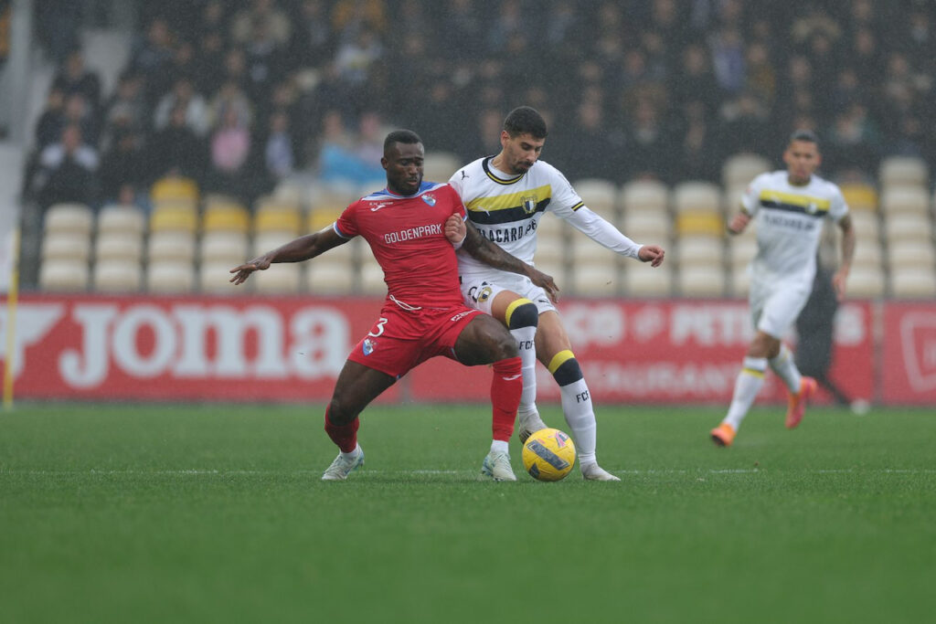 Gil Vicene 5 0 FC Famalicao - 1