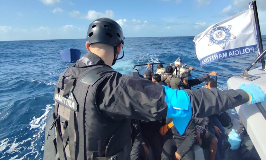 Polícia Marítima resgata 67 migrantes à deriva no Mediterrâneo Polícia Marítima resgata 67 migrantes à deriva no Mediterrâneo