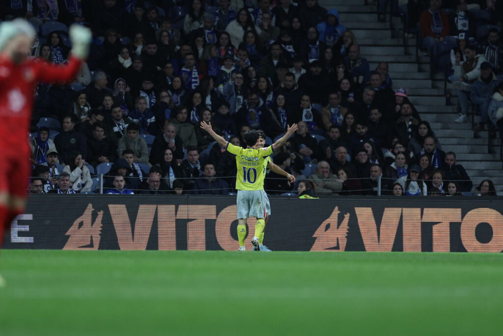 Futebol: Porto "aflito" vence Arouca (3-1) com dois golos nos descontos Porto arouca futebol campeonato portugues