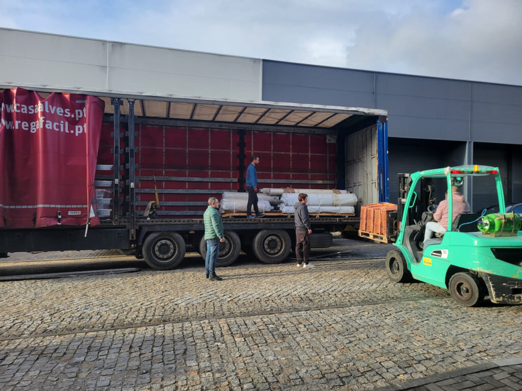 Esposende: Mais de 9500 bens para ajudar vítimas das tempestades campanha solidaria esposende leiria cheias portugal tempestades 2