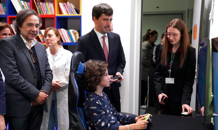 Braga Municipio assegura regresso de educador a Pediatria e inaugura Sala de Gaming scaled e1773242065184