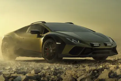 CEO da Lamborghini admite novos modelos desportivos off-road após sucesso do Sterrato