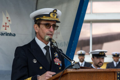 Comandante Pereira da Fonseca assume lideranca da Direcao de Farois