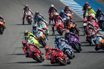 MOTOGP Instabilidade geopolítica força adiamento da prova no Qatar e altera data de Portugal