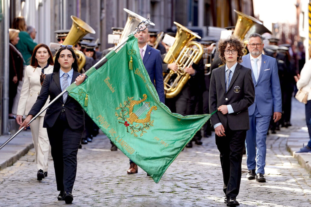 (fotos) Braga enche-se para a Semana Santa: milhares nas ruas e turistas rendidos à Procissão dos Passos Passos procissao braga turismo minho semana santa 4