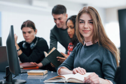 Viana Autarquia atribui 11 bolsas de estudo para o Ensino Superior 1 scaled e1773835374932