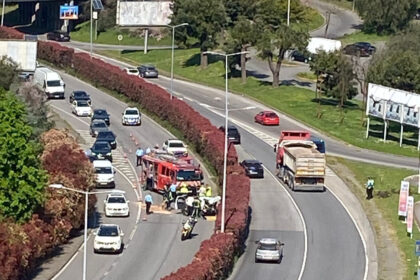Acidente video camiao carro braga circular - 1