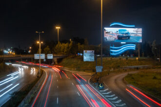 DREAMMEDIA reativa outdoors digitais nas principais entradas de Lisboa após decisão judicial