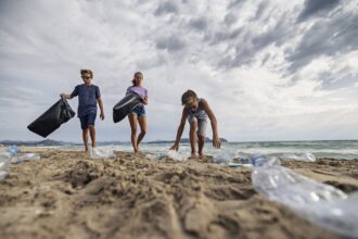Esposende Acao de limpeza costeira mobiliza 700 voluntarios em Abril
