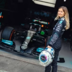 F1 Academy Doriane Pin faz história ao estrear-se com a Mercedes em Silverstone