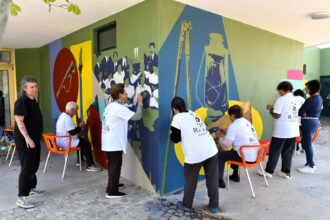 Valena Verdoejo inaugura mural comunitário no 25 de Abril