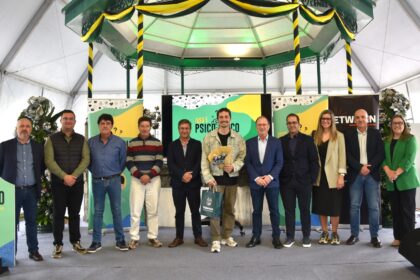 Valença Feira do Livro abre com sucesso e casa cheia no Jardim Municipal
