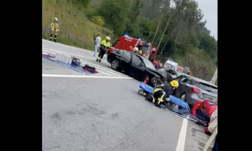 acidente-en103-braga-colisao-povoa-de-lanhoso-bombeiros-inem-