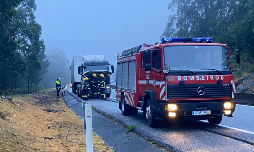 incendio camiao a28 esposende - 1